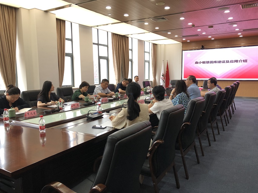 中国造血干细胞捐献者资料库管理中心主任马小龙一行调研省血液中心