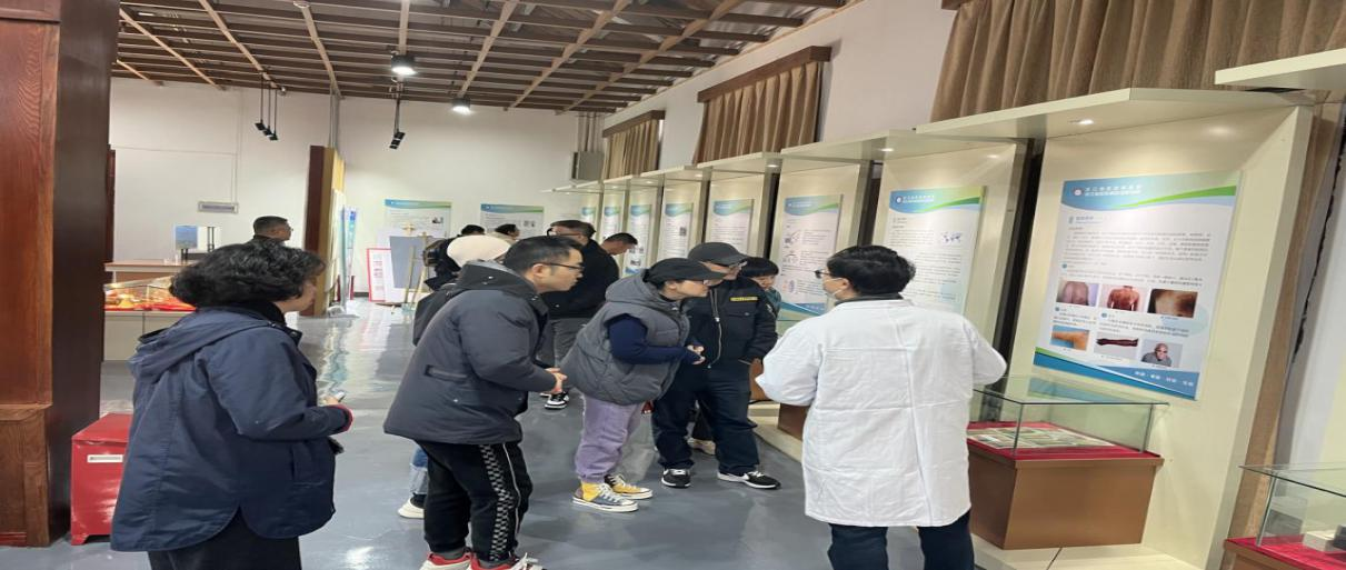 后勤保障党支部开展“秉承后勤保障支部战斗力，展现党员风采形成工作合力”专题党课活动