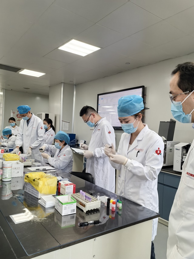 血液检验专业实践技能比赛圆满完成