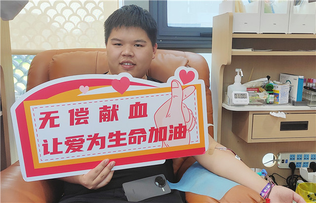月圆人团圆，热血致新生